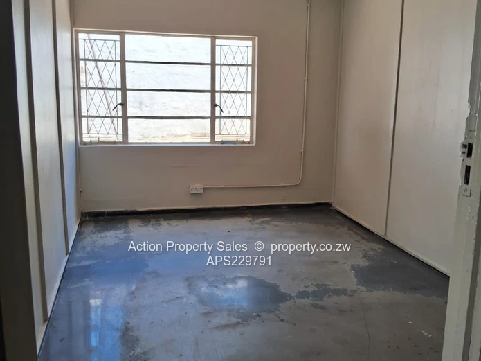 Warehousing and Offices to Rent in Graniteside. Available 1st December $8200 plus VAT and Rates 