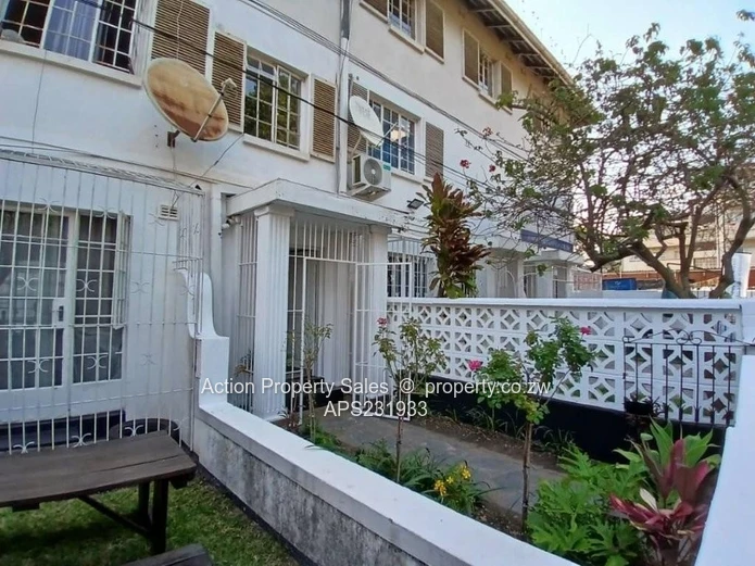 Completely Renovated 3 Bed Office Unit! 