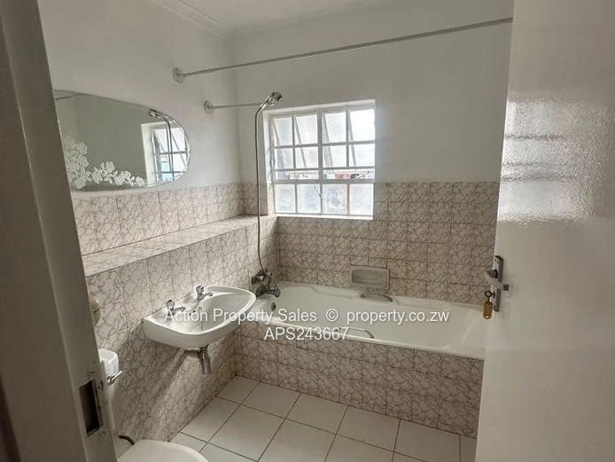 Garden Flat In Avondale 1st May $1300 Inc Levy 