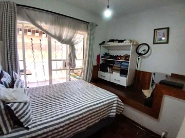 3 Bedroom Flat & Apartment