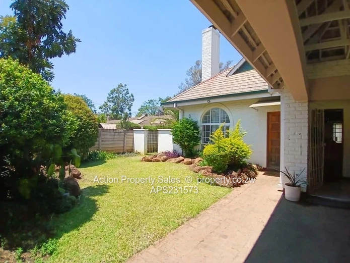 Neat 3 Bed Family Cluster Unit! 