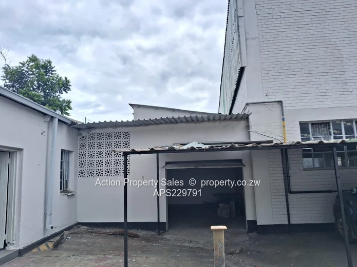 Warehousing and Offices to Rent in Graniteside. Available 1st December $8200 plus VAT and Rates 