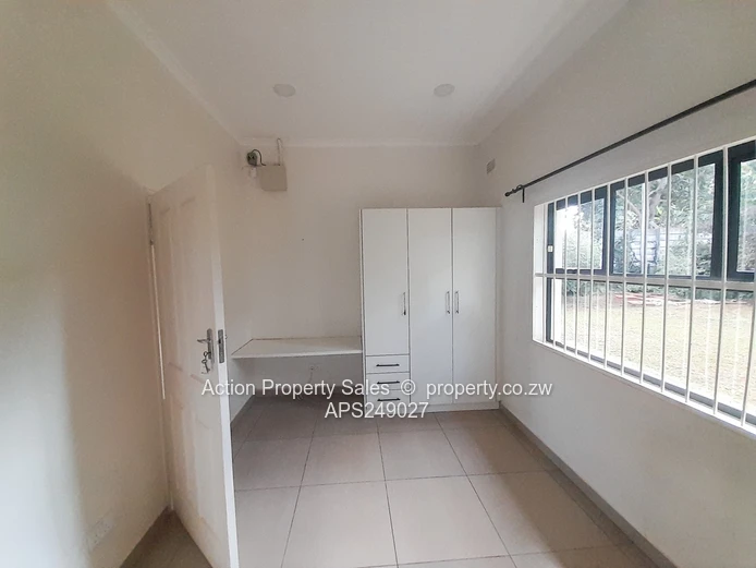 3 Bedroom Cottage For Rent 1st July 2026 